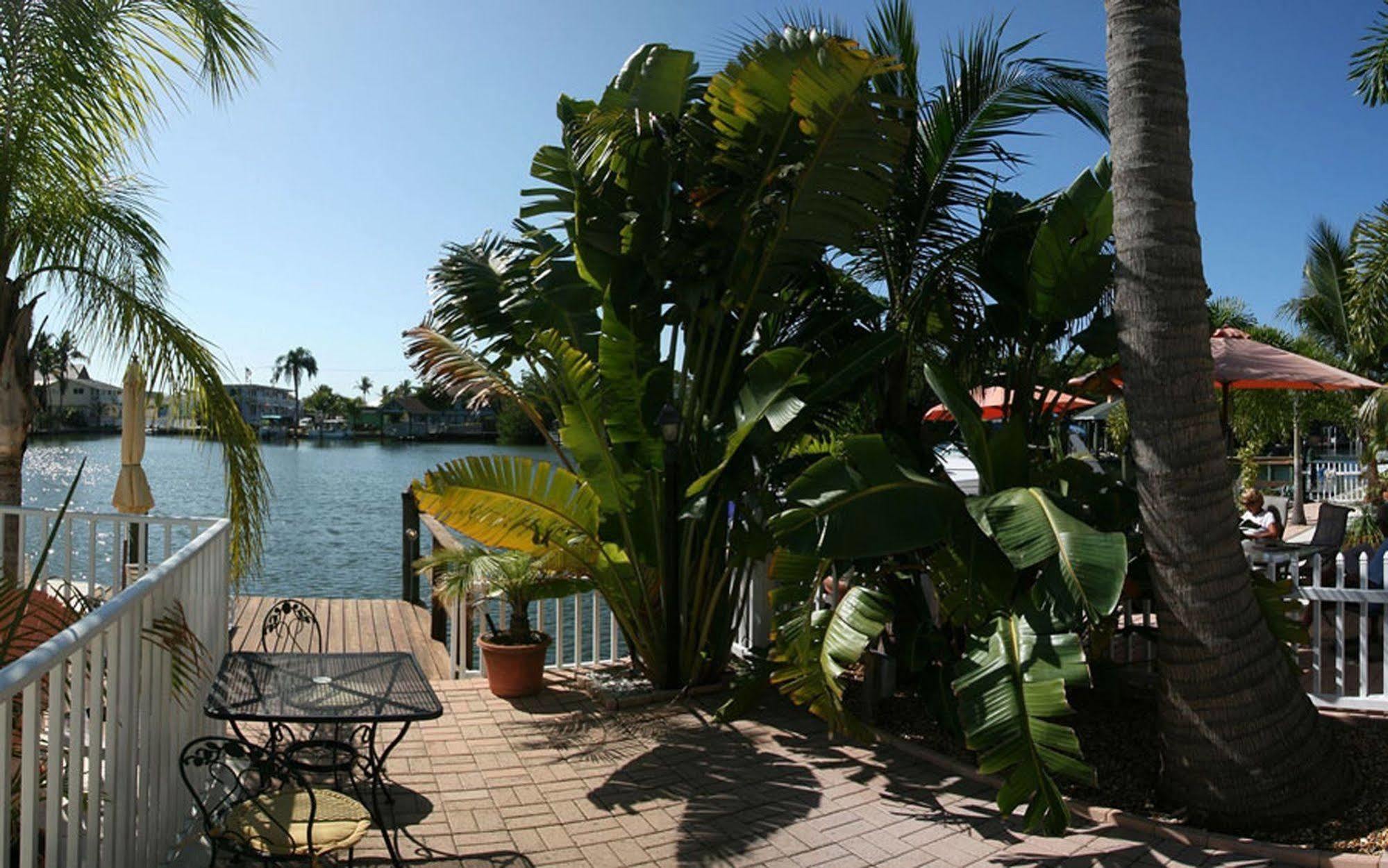 Manatee Bay Inn Fort Myers Beach Extérieur photo