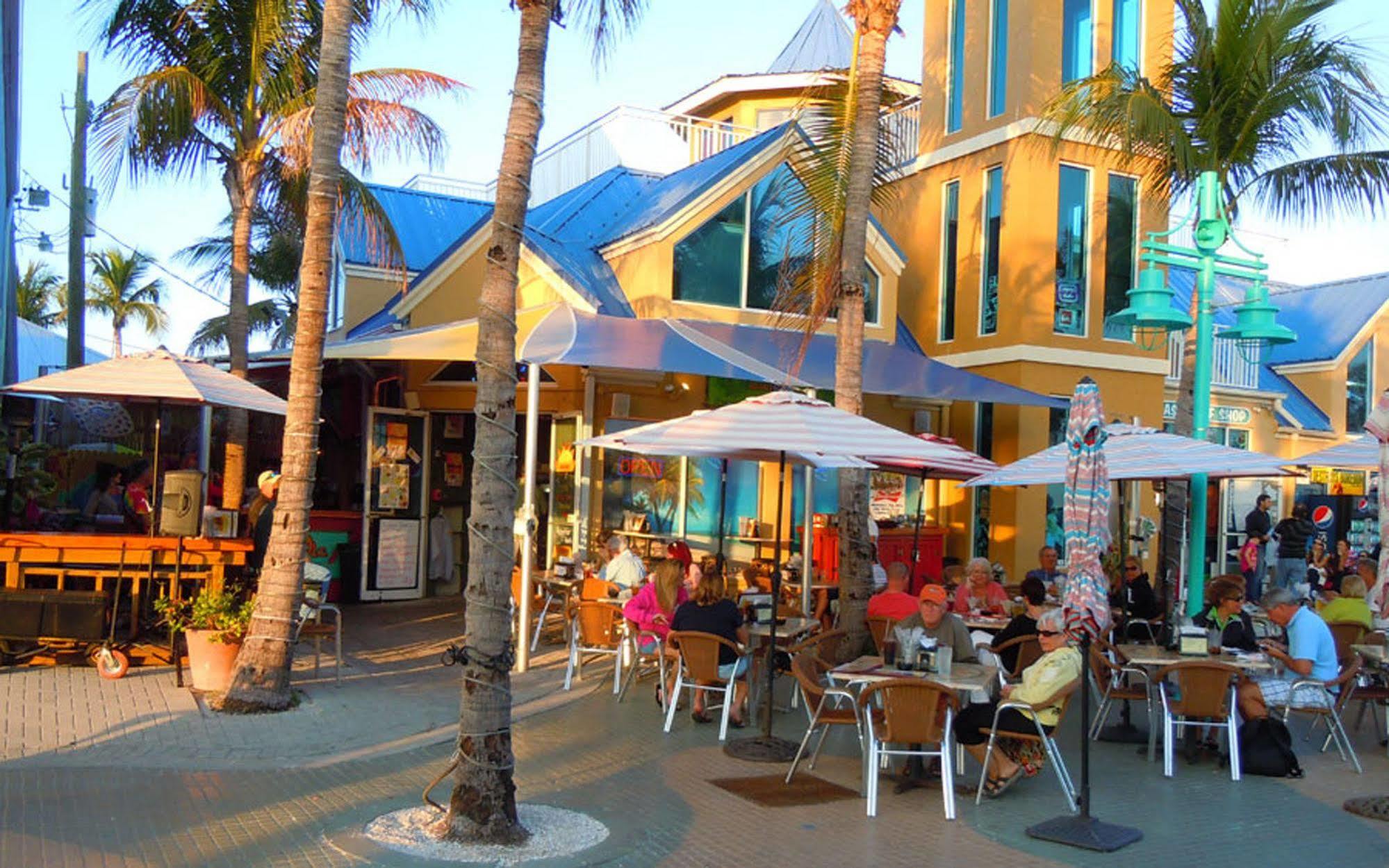 Manatee Bay Inn Fort Myers Beach Extérieur photo